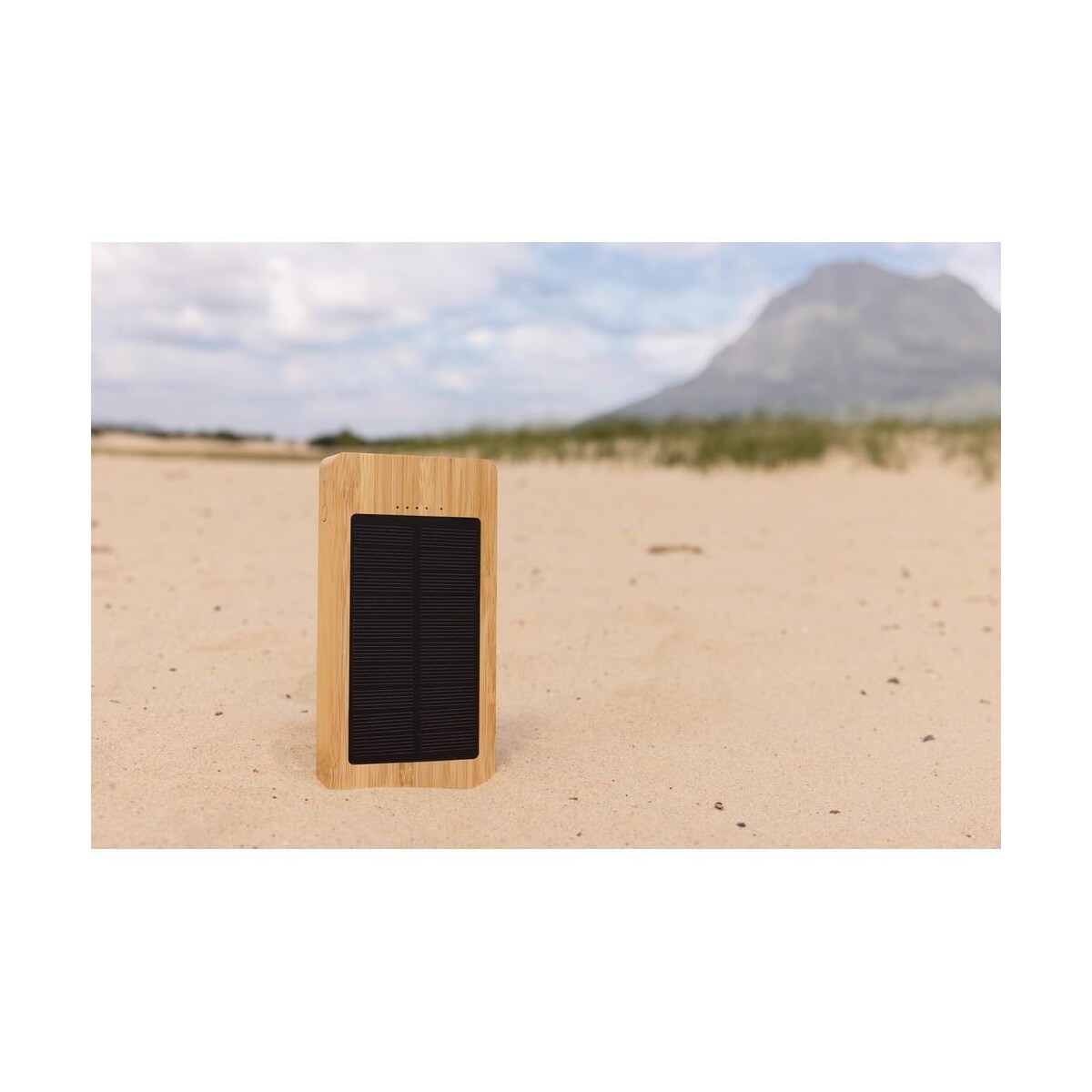 Eko Bambusowy power bank 10000 mAh, ładowarka słoneczna P322.399__M_402